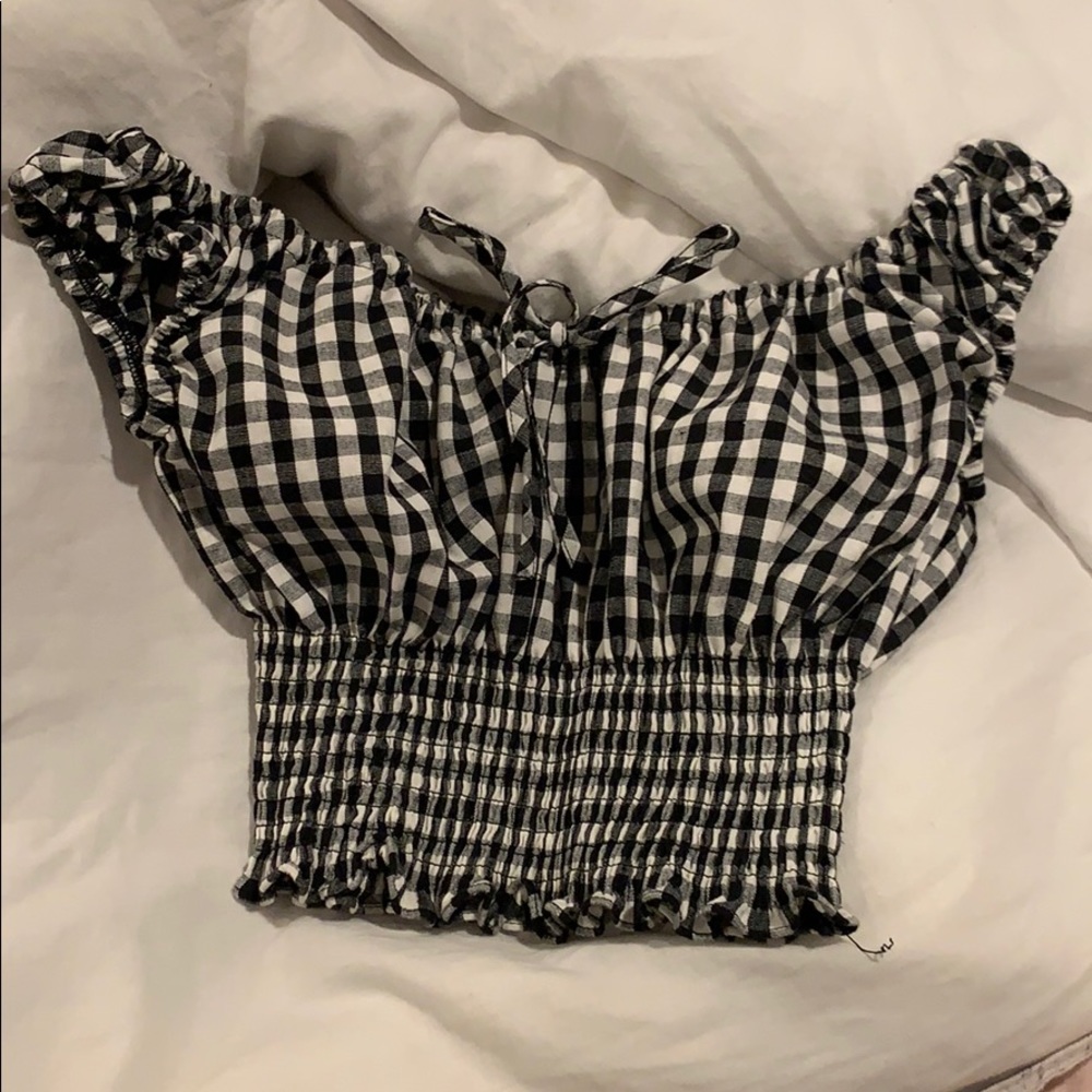 Brandy Melville off the shoulder top